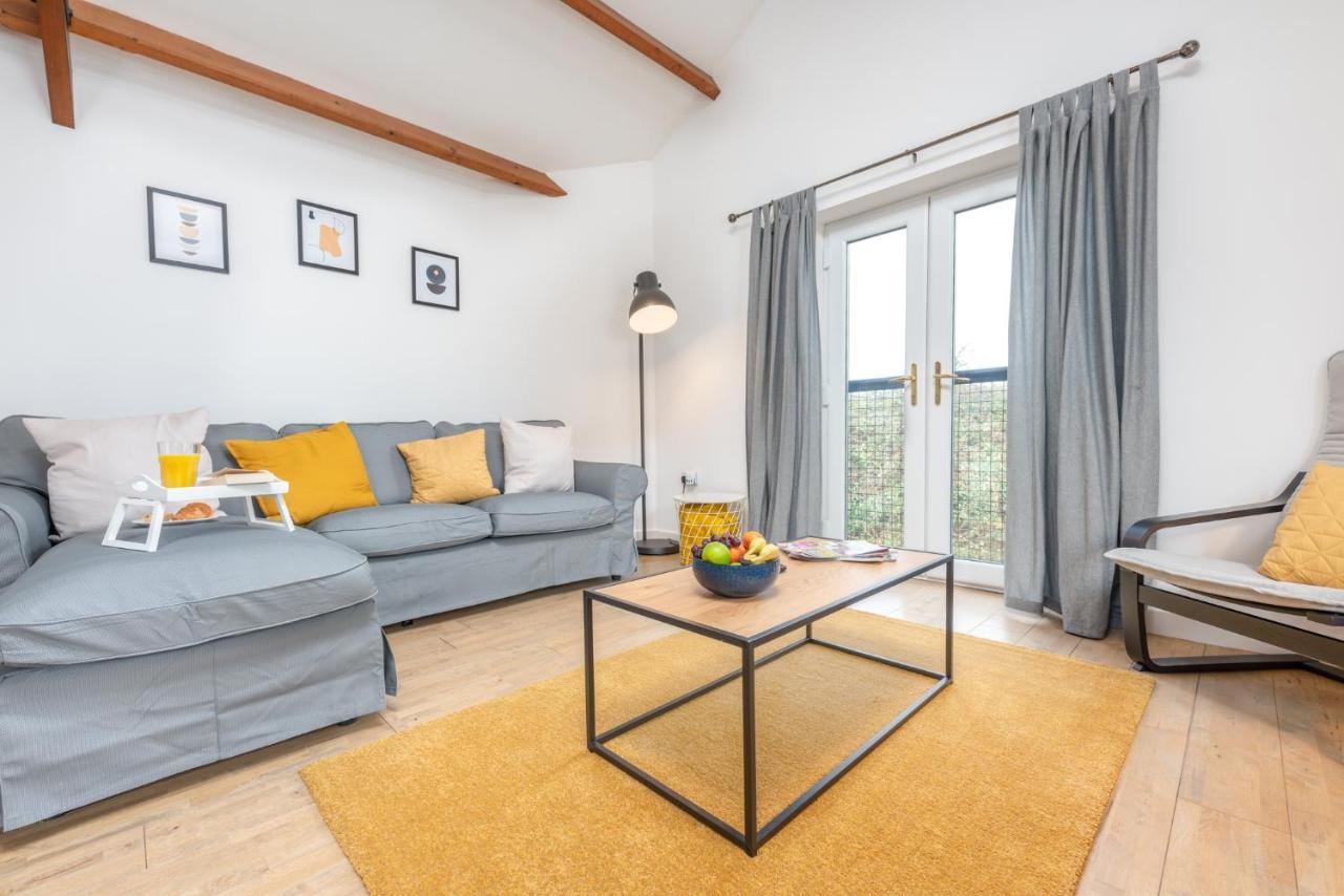 Stayright- 2 Bedroom House, Centrally Located & Close Walk To City Centre Cardiff Extérieur photo