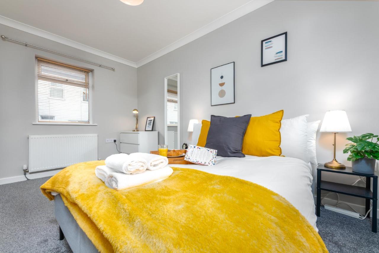 Stayright- 2 Bedroom House, Centrally Located & Close Walk To City Centre Cardiff Extérieur photo